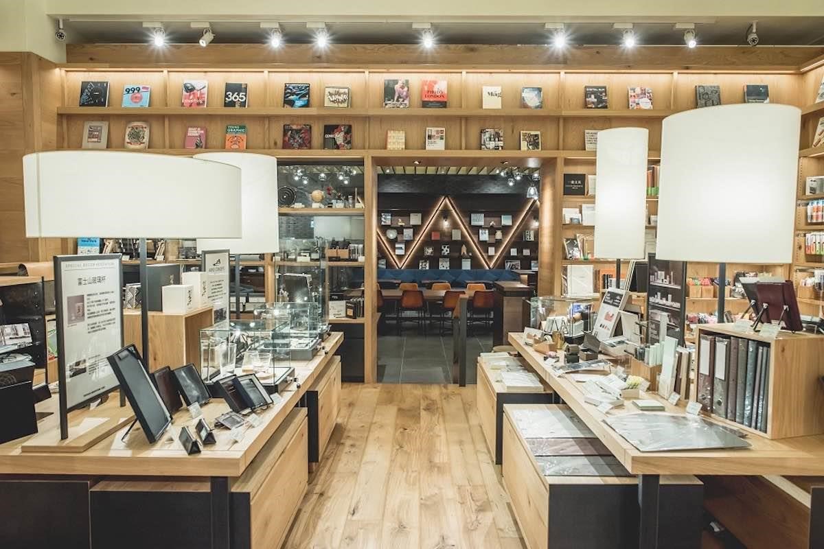 雜貨區域與WIRED CAFE 圖片提供_TSUTAYA TAIWAN 雜貨區域與WIRED CAFE 圖片提供_TSUTAYA TAIWAN